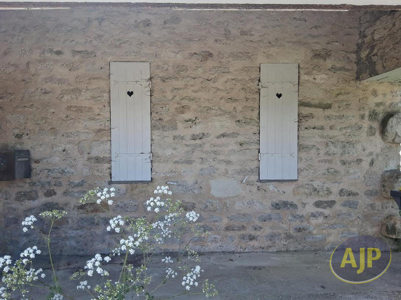 Maison - 381 m² - 13 pièces