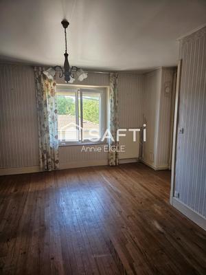 Maison - 95 m² - 6 pièces