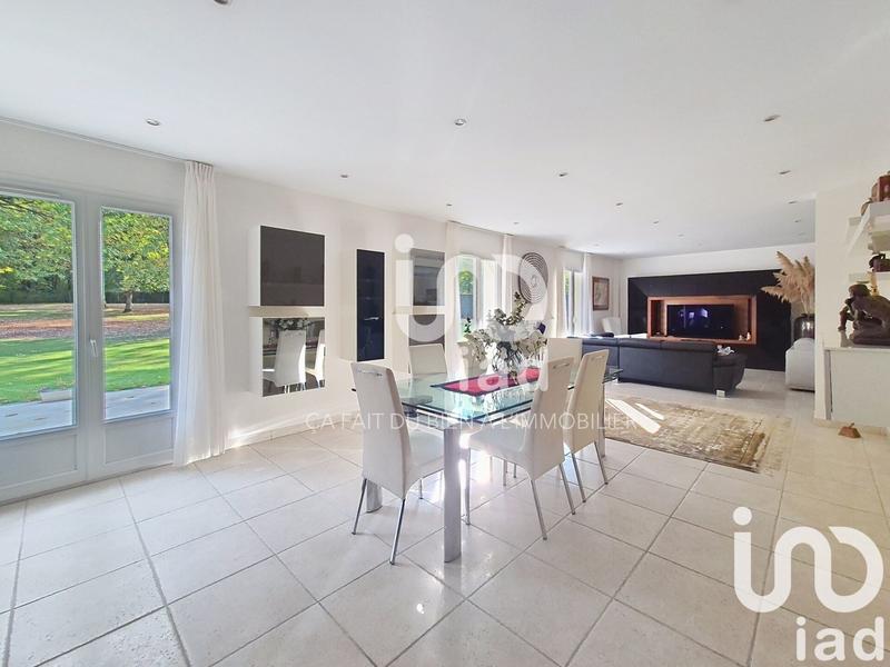 Maison - 280 m² - 7 pièces