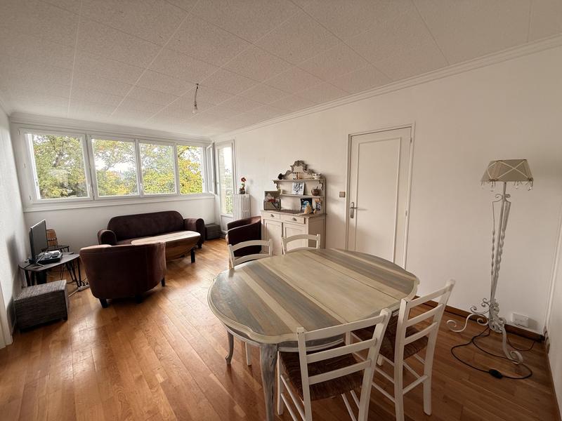 Appartement - 88 m² - 5 pièces