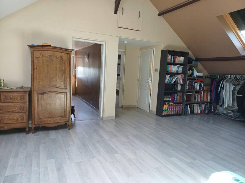 Maison - 185 m² - 7 pièces