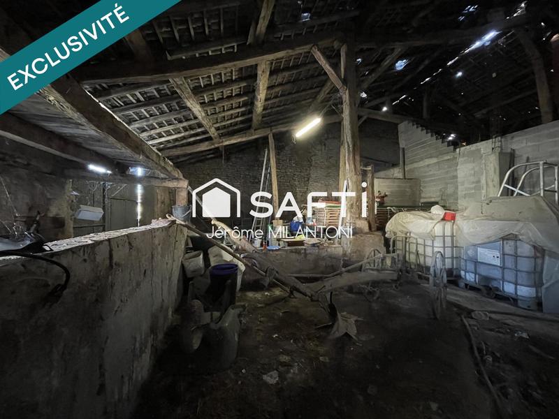 Maison - 250 m² - 2 pièces