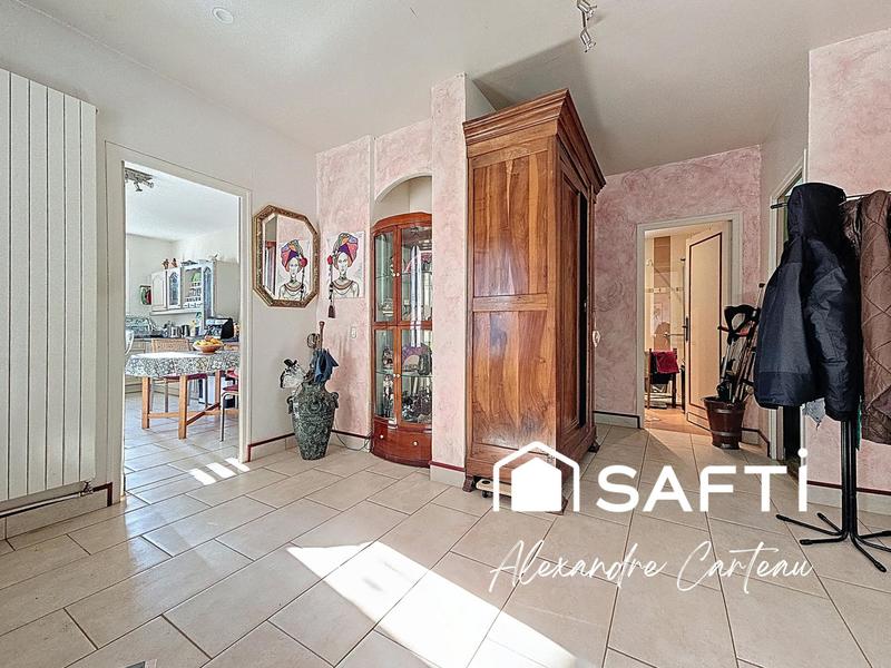 Maison - 210 m² - 8 pièces