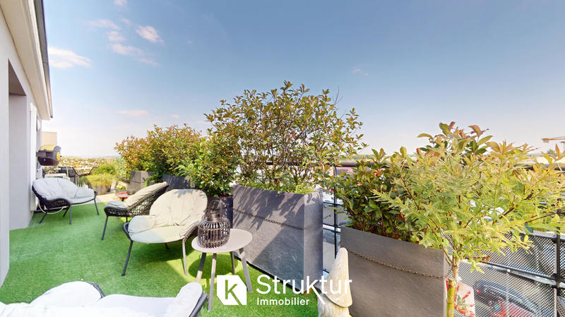 Appartement - 110 m² - 5 pièces