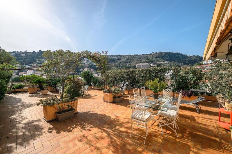 Appartement - 135 m² - 6 pièces