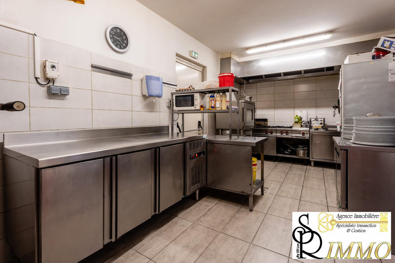 Fonds de commerce - Local commercial - 384 m²