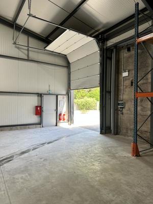Local d'activité / Entrepôt - 350 m²