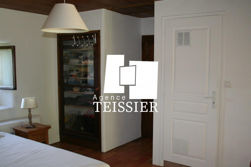 Maison - 204 m² - 8 pièces