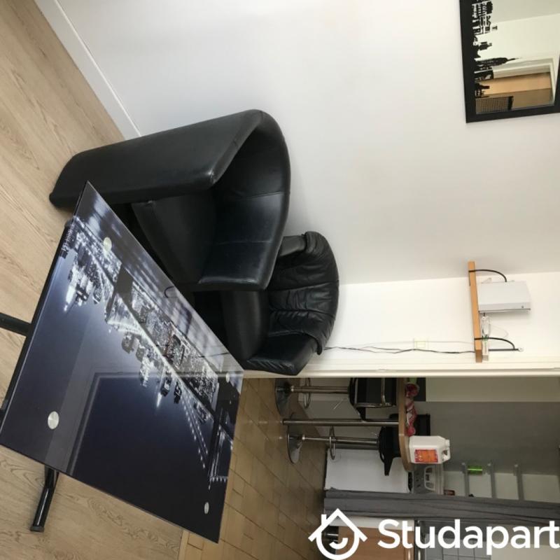 Chambre - 11 m² - 1 pièce