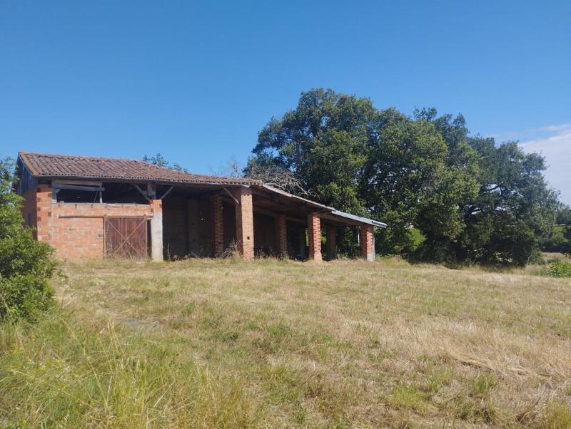 Maison - 400 m² - 1 pièce