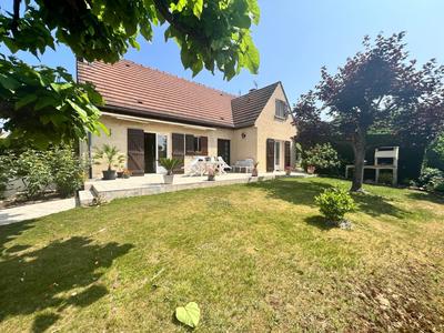 Maison - 185 m² - 6 pièces