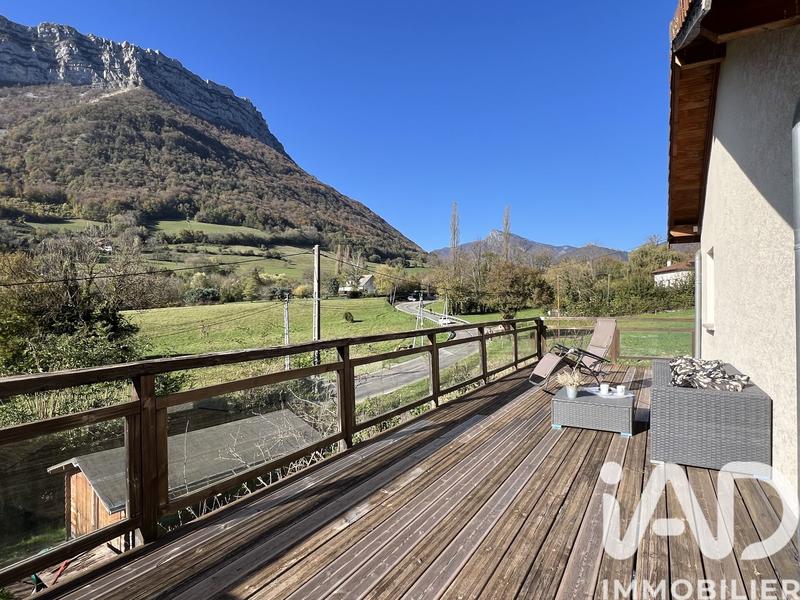 Maison - 196 m² - 5 pièces