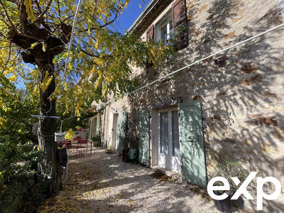 Maison traditionnelle - 195 m² - 8 pièces