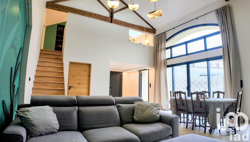 Maison - 187 m² - 5 pièces