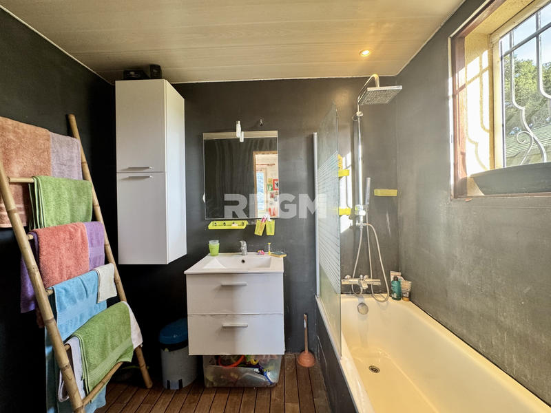 Maison - 101 m² - 4 pièces