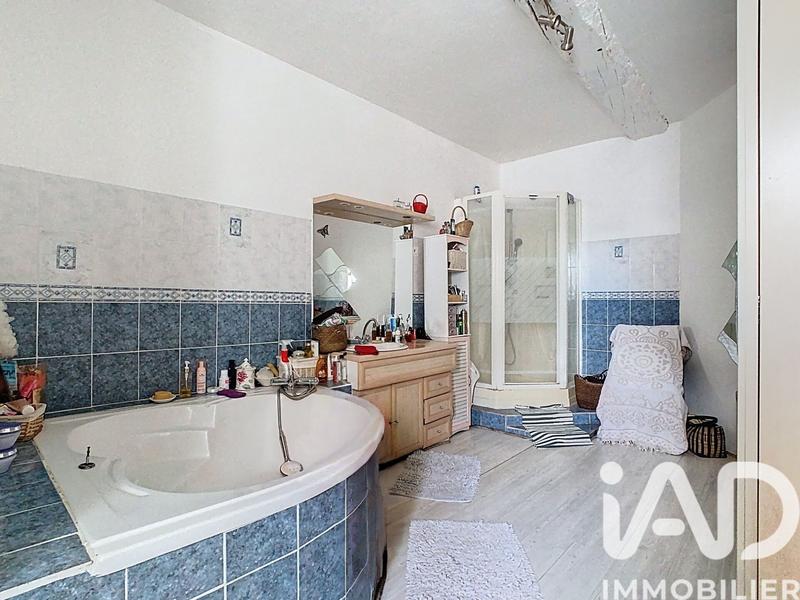 Maison - 325 m² - 7 pièces