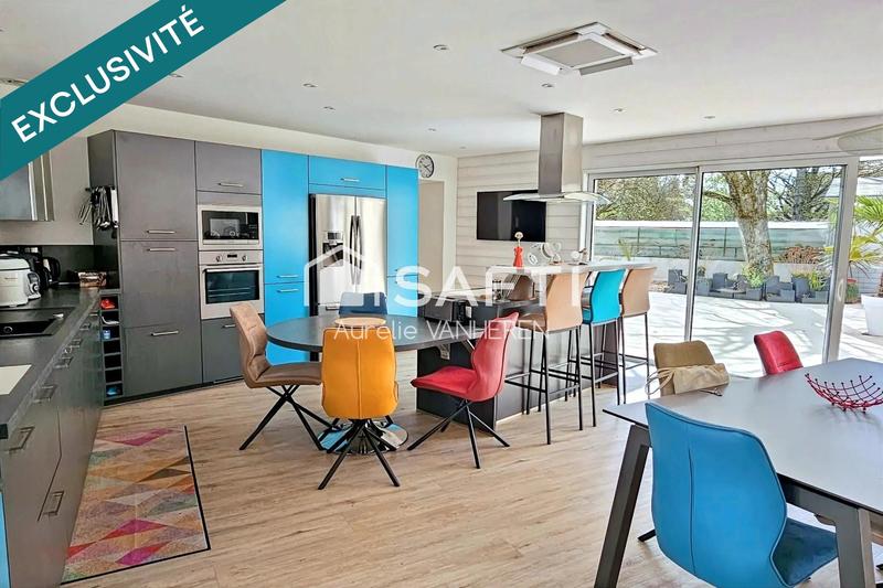 Maison - 232 m² - 9 pièces