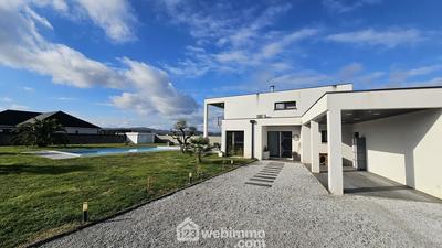 Villa - 165 m² - 8 pièces