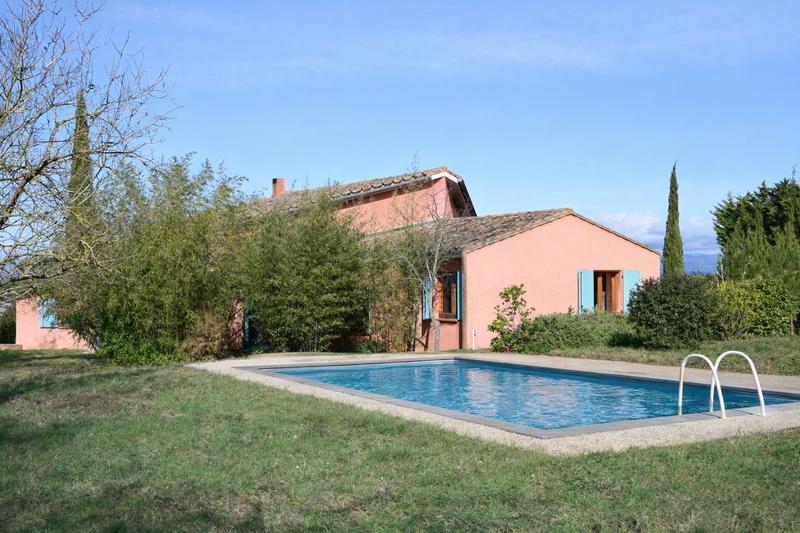 Maison - 225 m² - 7 pièces