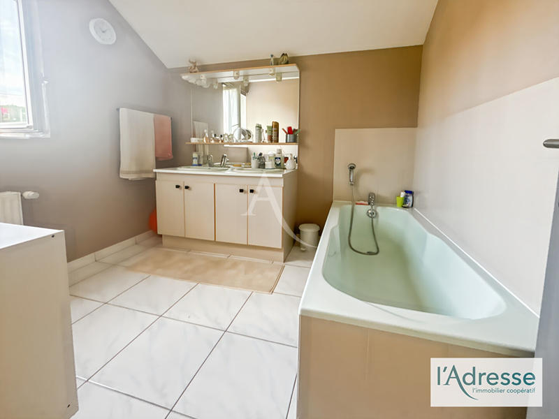 Maison - 140 m² - 7 pièces