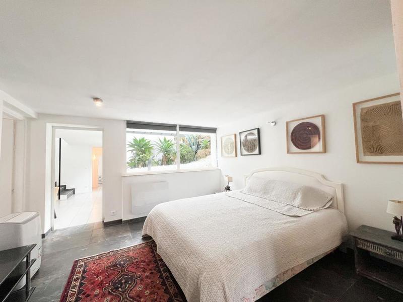 Villa - 257 m² - 6 pièces