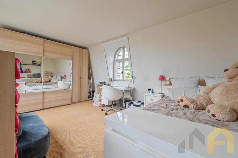 Maison - 175 m² - 6 pièces