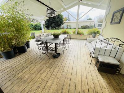 Maison - 180 m² - 6 pièces