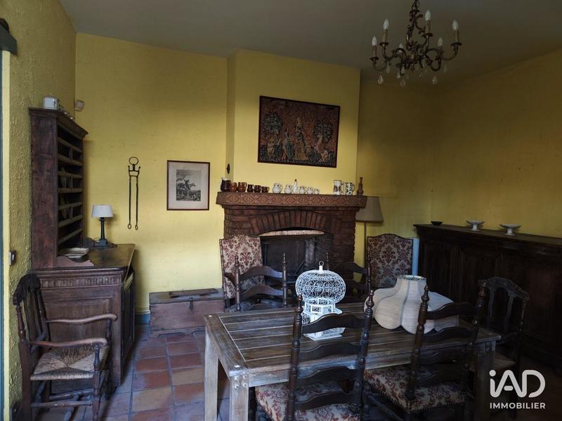 Maison - 235 m² - 5 pièces