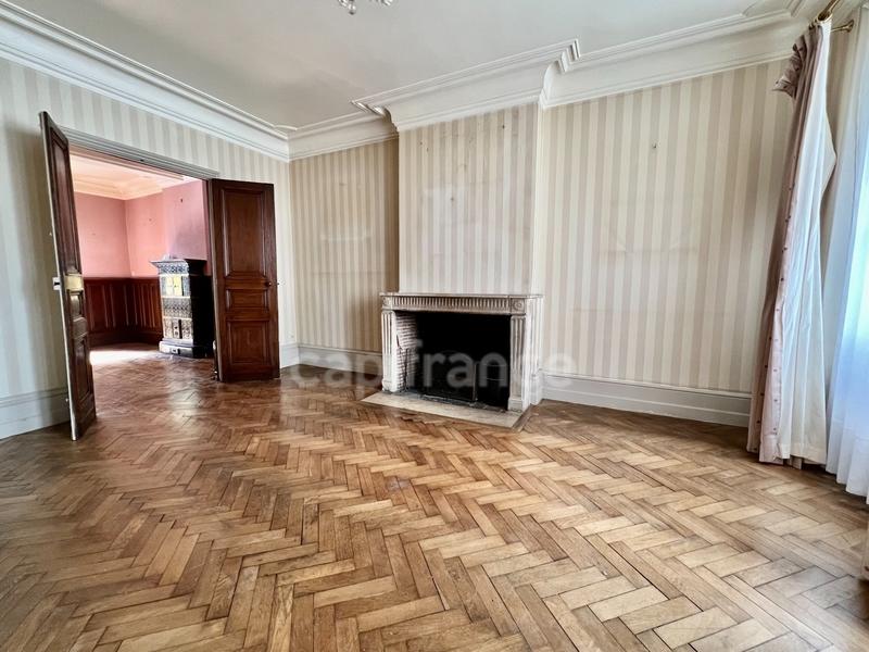 Maison de ville - 180 m² - 8 pièces