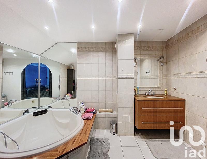 Appartement - 72 m² - 3 pièces