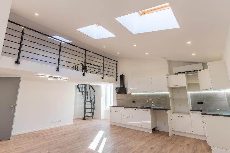 Appartement - 99 m² - 4 pièces