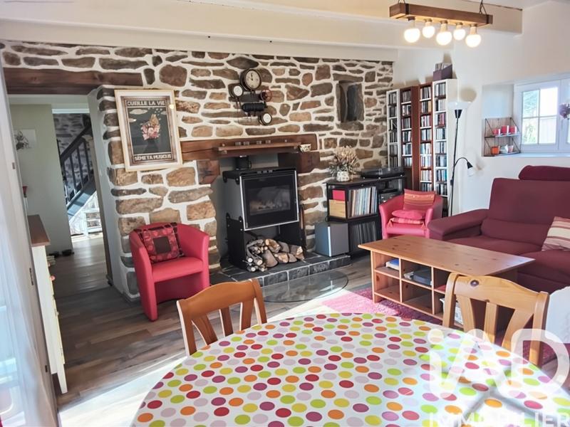 Maison - 90 m² - 5 pièces