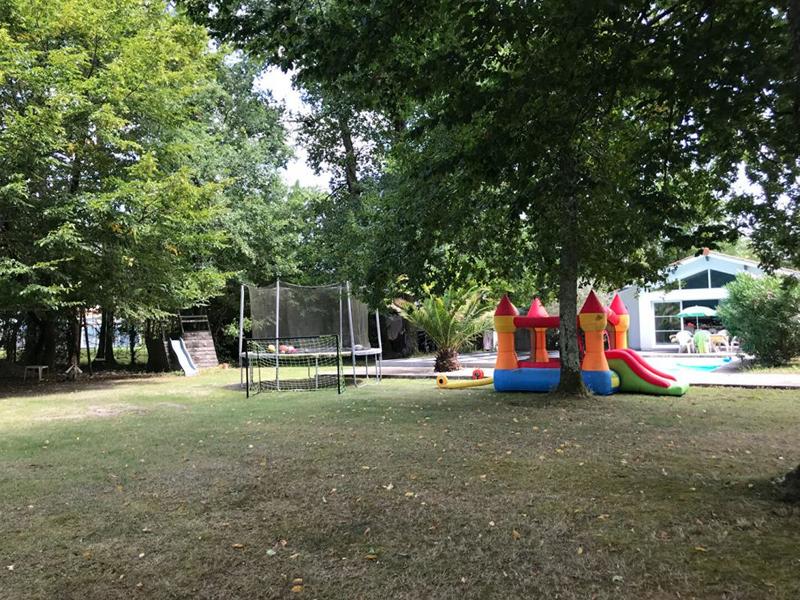 Maison - 219 m² - 6 pièces