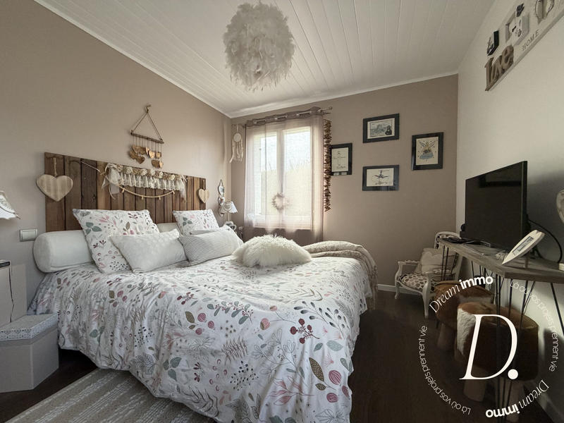 Maison - 203 m² - 5 pièces