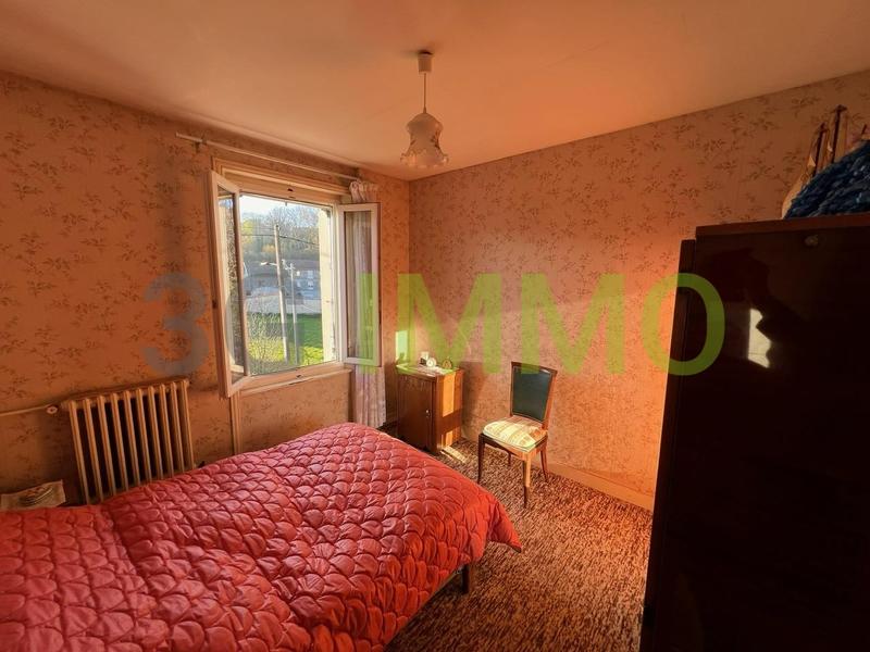 Maison - 94 m² - 5 pièces