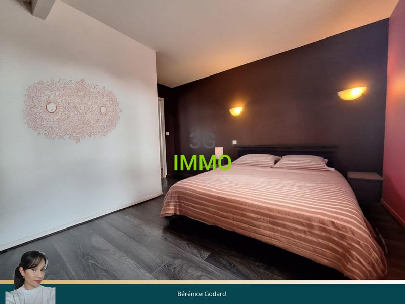 Maison - 202 m² - 5 pièces