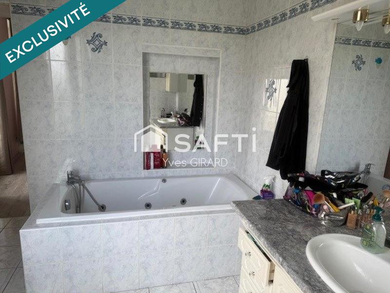 Appartement - 134 m² - 6 pièces