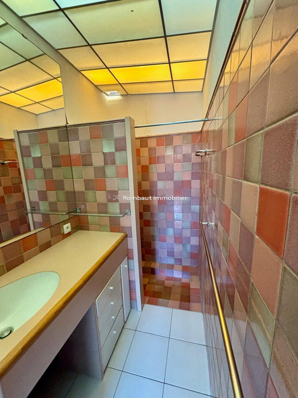 Appartement - 141 m² - 5 pièces