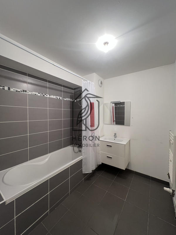 Appartement - 76 m² - 3 pièces