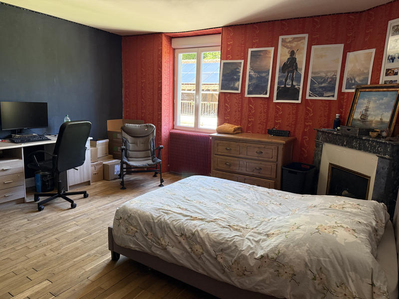 Maison - 235 m² - 8 pièces