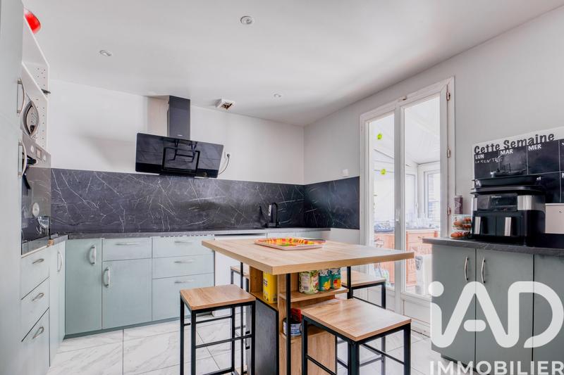 Maison - 151 m² - 6 pièces