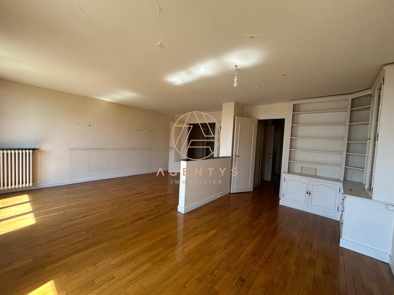 Appartement - 83 m² - 4 pièces