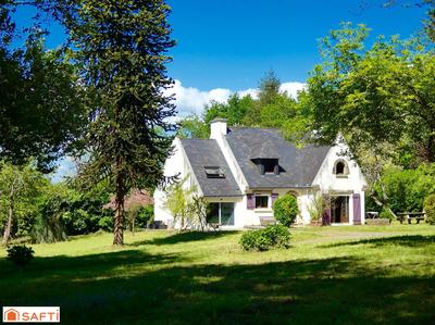 Maison - 140 m² - 5 pièces