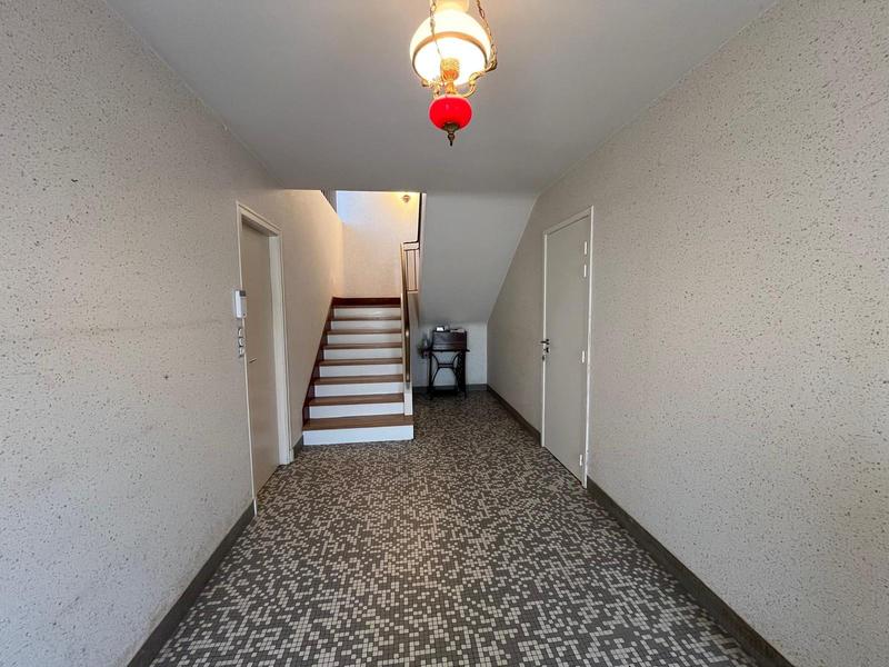 Maison - 230 m² - 10 pièces