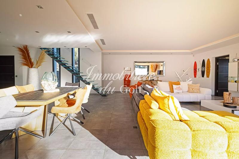 Villa - 158 m² - 5 pièces