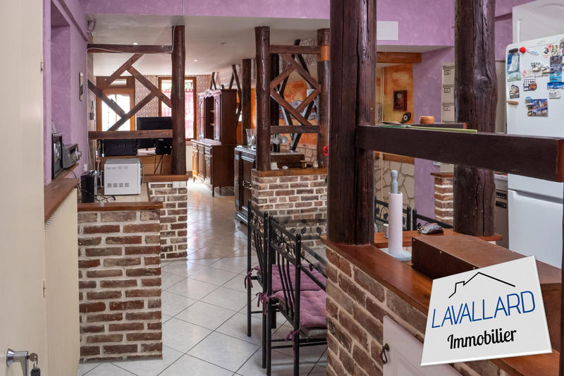 Maison - 140 m² - 5 pièces