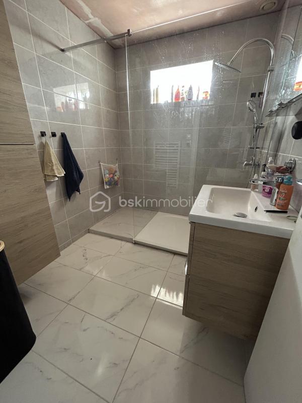 Maison - 101 m² - 4 pièces