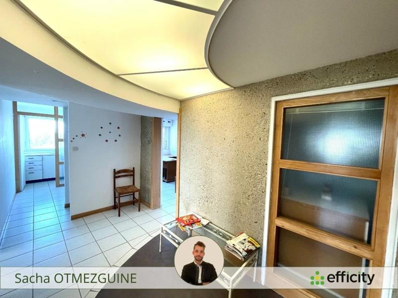Appartement - 93 m² - 6 pièces
