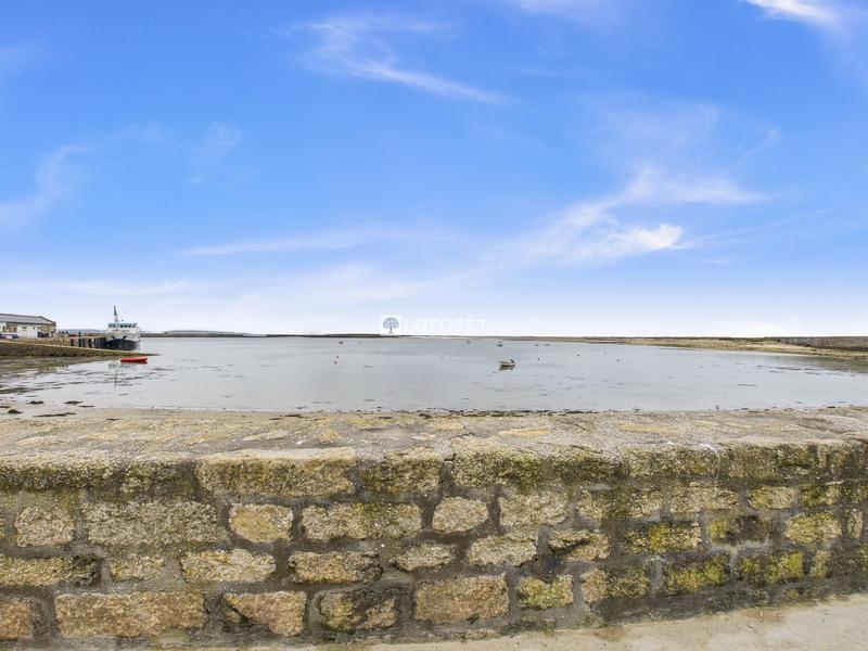 Maison - 80 m² - 5 pièces