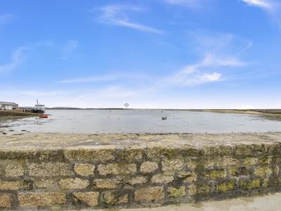 Maison - 80 m² - 5 pièces